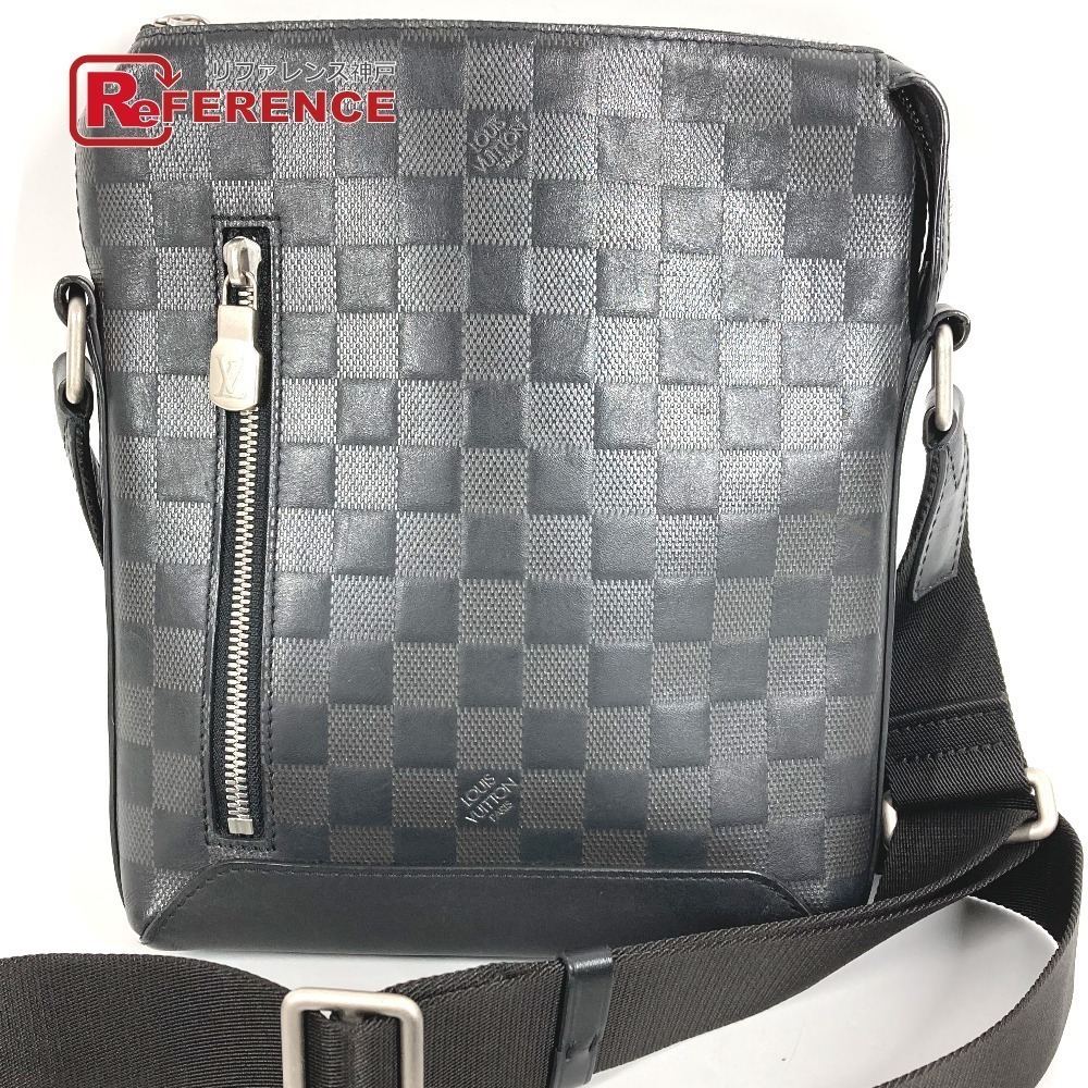 LOUIS VUITTON Damier Infini Black Discovery Messenger Bag Crossbody Shoulder